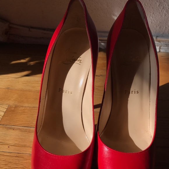 Christian Louboutin Red Bianca's - Picture 4 of 8